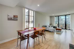 744 N Clark St, Chicago, IL 60654 - Photo 3