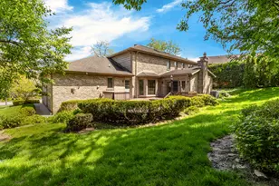 7624 Forest Hill Rd, Burr Ridge, IL 60527 - Photo 3