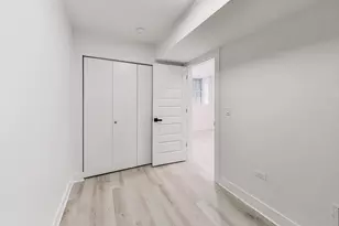 1437 W Oakdale Ave, Chicago, IL 60657 - Photo 9