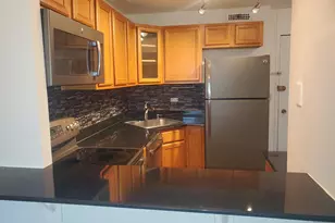 [Address not provided], Chicago, IL 60610 - Photo 5