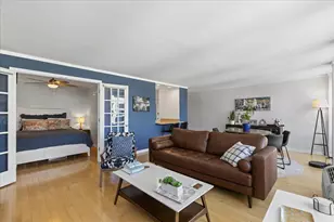 111 E Chestnut St, Chicago, IL 60611 - Photo 5