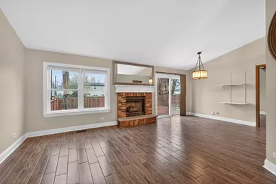 1690 Red Coach Lane, Algonquin, IL 60102 - Photo 3