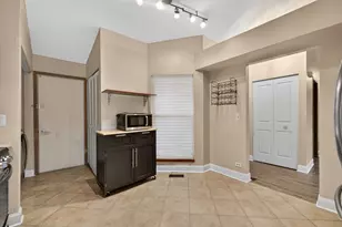 1690 Red Coach Ln, Algonquin, IL 60102 - Photo 9