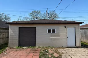 14008 S Saginaw Ave, Burnham, IL 60633 - Photo 19
