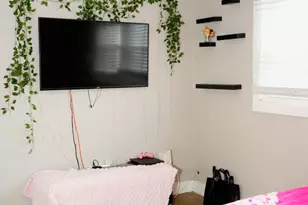 14008 S Saginaw Ave, Burnham, IL 60633 - Photo 17