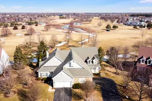 9416 Georgetown Ln, Crystal Lake, IL 60014 - Photo 3