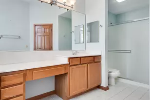 9416 Georgetown Ln, Crystal Lake, IL 60014 - Photo 17