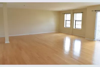 8255 Skokie Boulevard #501, Skokie, IL 60077 - Photo 3