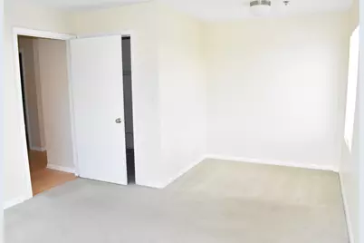 8255 Skokie Boulevard #501, Skokie, IL 60077 - Photo 7