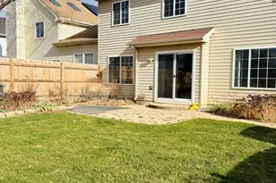 2016 Harrison Ave, Mundelein, IL 60060 - Photo 21