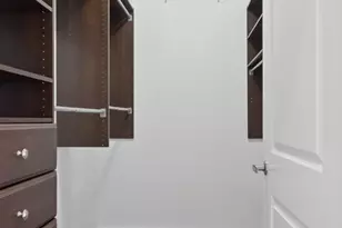 [Address not provided], Chicago, IL 60618 - Photo 11