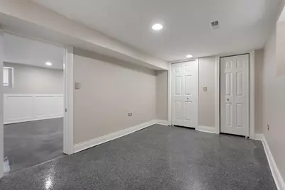 7700 S Paxton Avenue, Chicago, IL 60649 - Photo 23