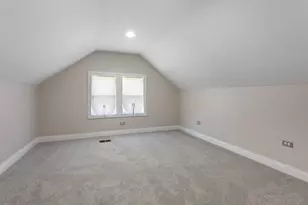 7700 S Paxton Ave, Chicago, IL 60649 - Photo 17