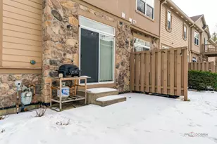 1824 Crenshaw Cir, Vernon Hills, IL 60061 - Photo 33