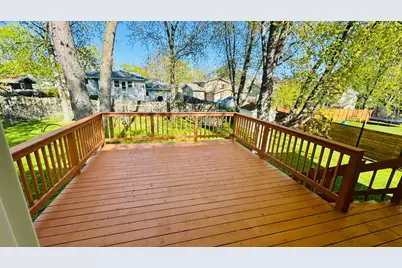 527 Northgate Road, Lindenhurst, IL 60046 - Photo 33