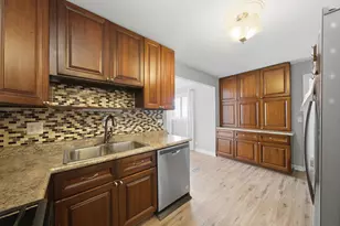 2612 Mitchell Dr, Woodridge, IL 60517 - Photo 9