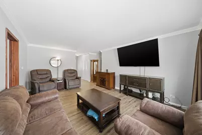 2612 Mitchell Drive, Woodridge, IL 60517 - Photo 3