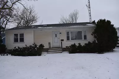 211 N Monroe Street, Flanagan, IL 61740 - Photo 1