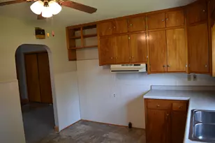 211 N Monroe St, Flanagan, IL 61740 - Photo 5