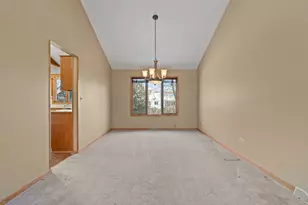 308 Andrea Dr, Manhattan, IL 60442 - Photo 7