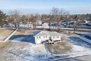 316 W North St, Cambridge, IL 61238 - Photo 3