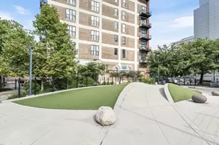 320 E 21st St, Chicago, IL 60616 - Photo 13