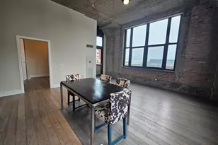 320 E 21st St, Chicago, IL 60616 - Photo 9