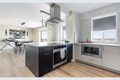 [Address not provided], Chicago, IL 60645 - Photo 9