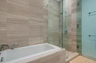 668 N Kingsbury St, Chicago, IL 60654 - Photo 21