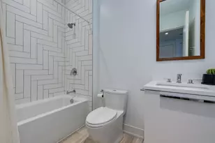 668 N Kingsbury St, Chicago, IL 60654 - Photo 23