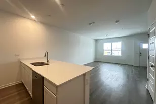 2274 Barbera Dr, Oswego, IL 60543 - Photo 5