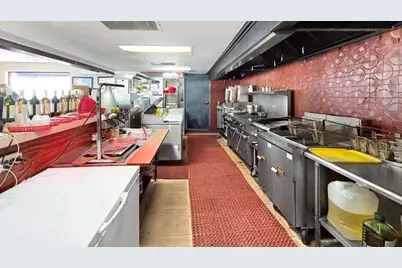 750 N Addison Road, Villa Park, IL 60181 - Photo 9