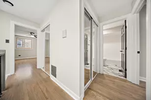 2237 W Polk St, Chicago, IL 60612 - Photo 15