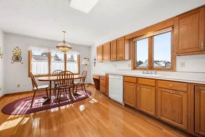 1755 Brock Circle, Sycamore, IL 60178 - Photo 9