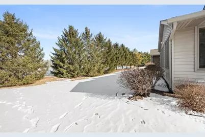 1755 Brock Circle, Sycamore, IL 60178 - Photo 5