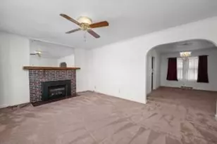 2030 40th St, Rock Island, IL 61201 - Photo 5