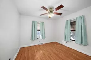 2030 40th St, Rock Island, IL 61201 - Photo 9