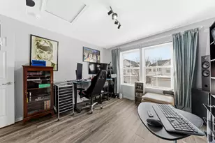 2874 Falling Waters Ln, Lindenhurst, IL 60046 - Photo 17