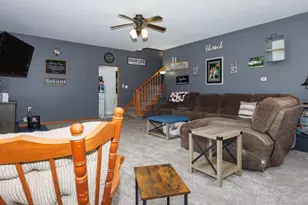 10147 N 1000 E Rd, Chenoa, IL 61726 - Photo 5