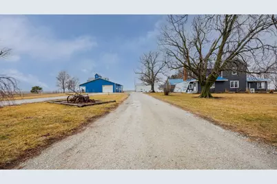 10147 N 1000 East Road, Chenoa, IL 61726 - Photo 1