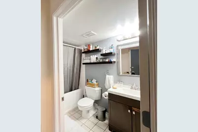 [Address not provided], Chicago, IL 60607 - Photo 9