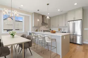 4861 N Hermitage Ave, Chicago, IL 60640 - Photo 3