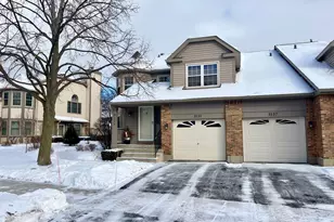 3127 N Daniels Ct, Arlington Heights, IL 60004 - Photo 1