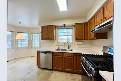 3127 N Daniels Court, Arlington Heights, IL 60004 - Photo 9