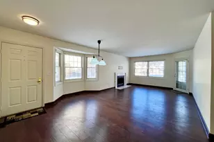 3127 N Daniels Ct, Arlington Heights, IL 60004 - Photo 3