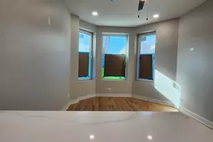 6321 S Eberhart Ave, Chicago, IL 60637 - Photo 5