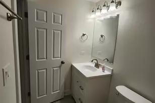 6321 S Eberhart Ave, Chicago, IL 60637 - Photo 21