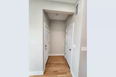 6321 S Eberhart Avenue #1, Chicago, IL 60637 - Photo 5