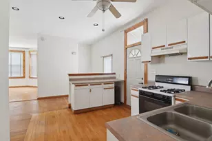 2228 W Augusta Blvd, Chicago, IL 60622 - Photo 11