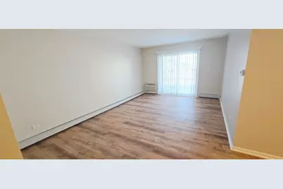 318 W Naperville Road #3, Westmont, IL 60559 - Photo 5